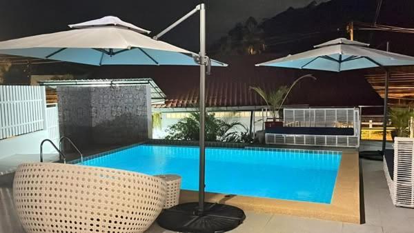 Elephant Sports Bar And Accommodation Phuket Dış mekan fotoğraf
