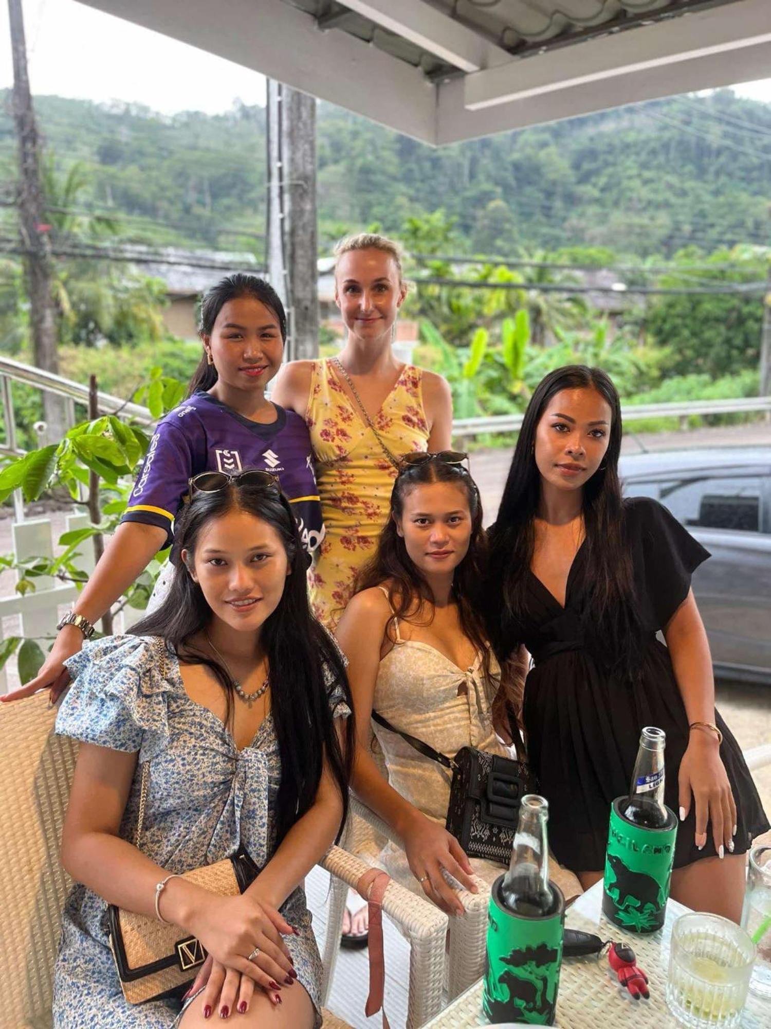 Elephant Sports Bar And Accommodation Phuket Dış mekan fotoğraf